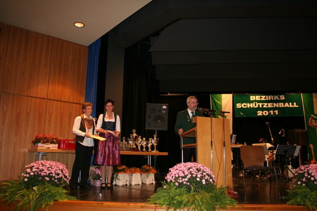 Bezirksschützenball 2011 - 012
