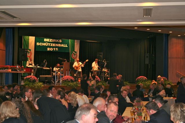 Bezirksschützenball 2011 - 150